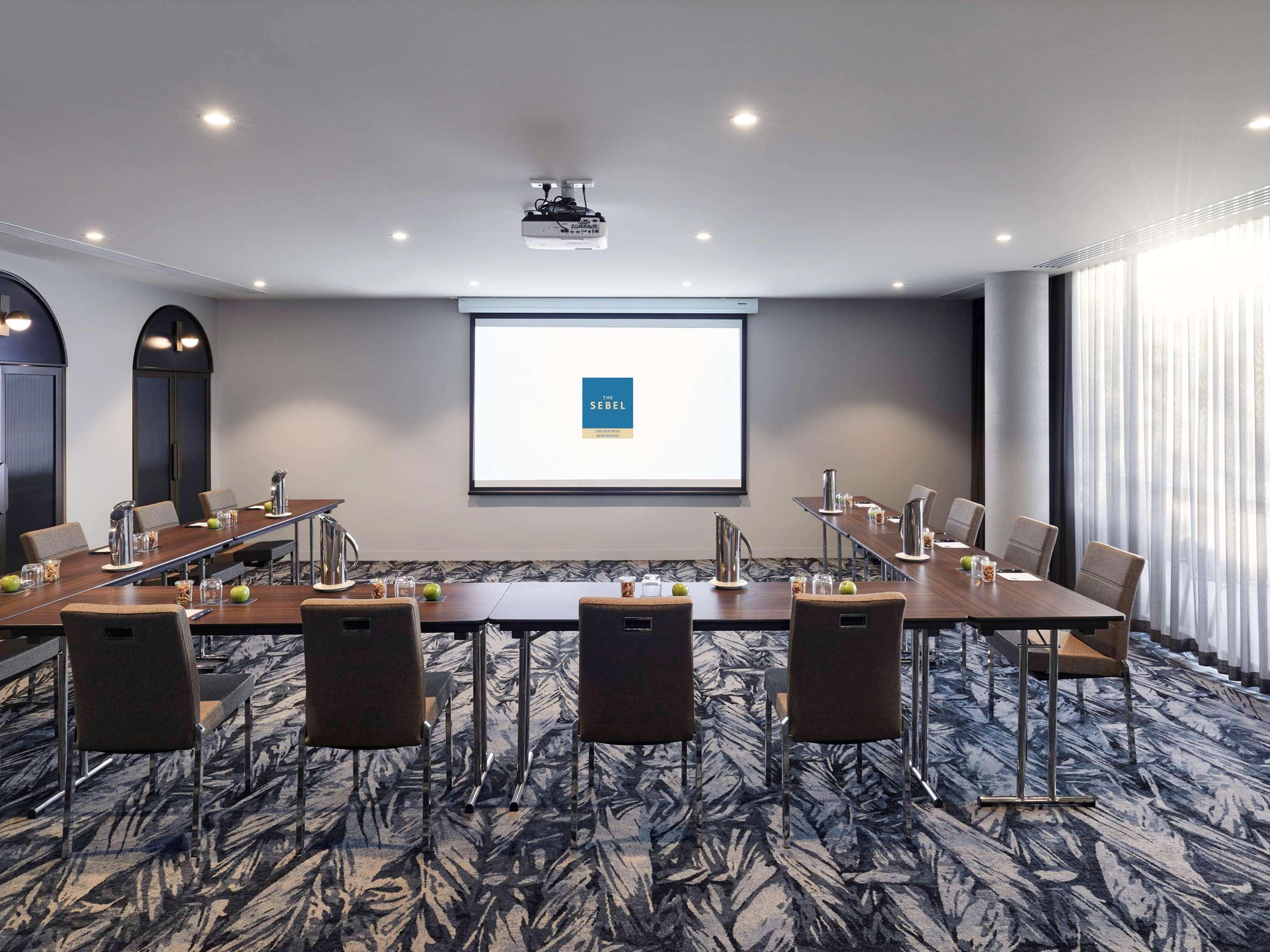 Hotel Rydges Ringwood Extérieur photo